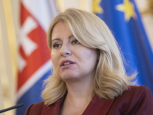 Slovensko si pripomína druhé výročie vojny na Ukrajine. Prezidentka aj opozícia sa postavili za našich susedov