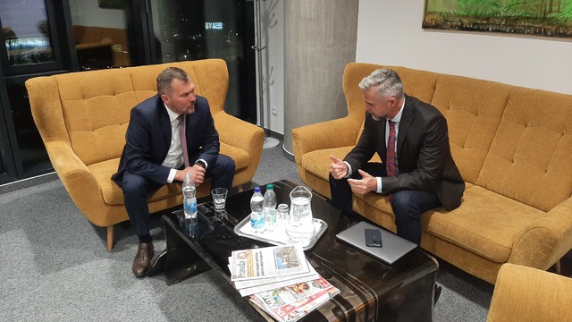 Viliam Karas a Tibor Gašpar pred začiatkom relácie