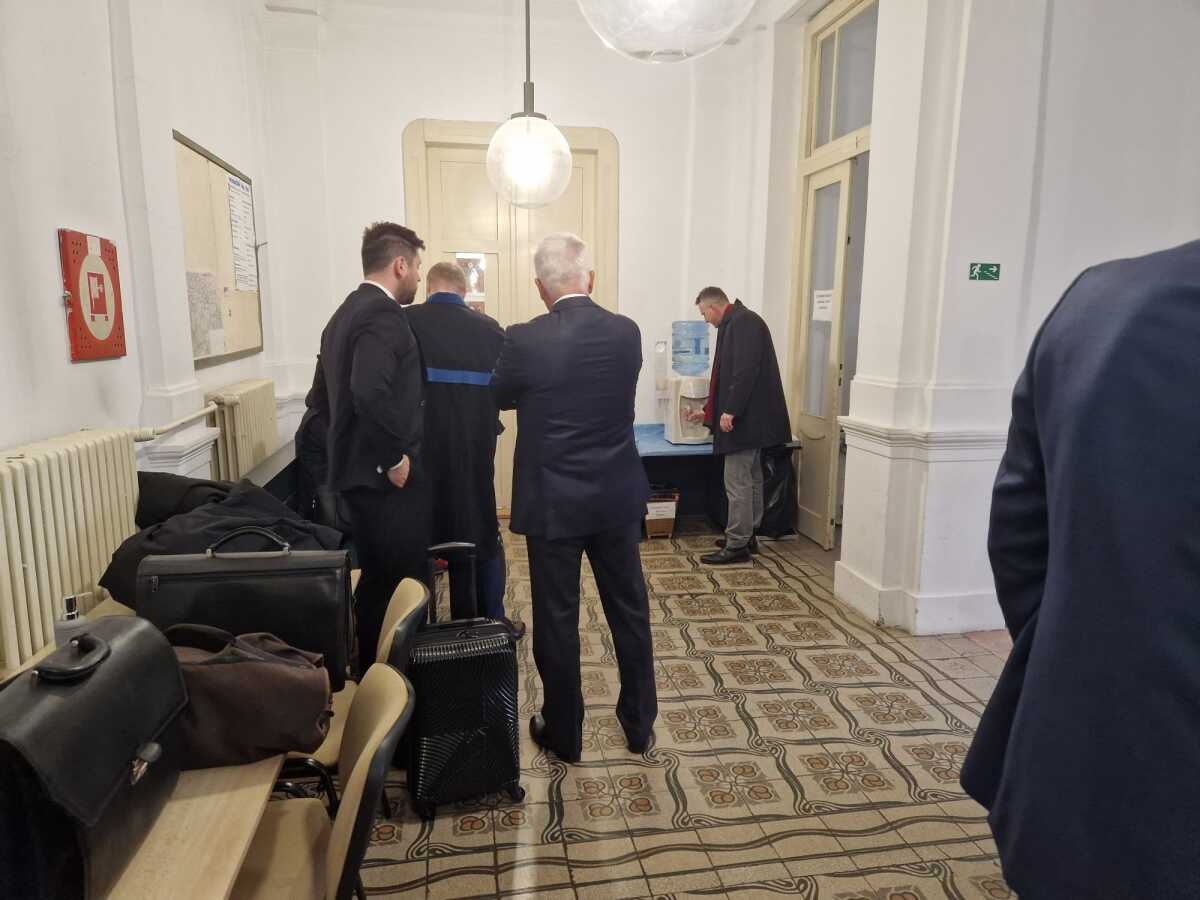 WhatsApp Image 2024-02-05 at 09.17.47 (1).jpeg