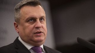 Danko aj s poslancami SNS a Smeru pricestoval do Moskvy. Delegácia má na pláne stretnutie s Lavrovom