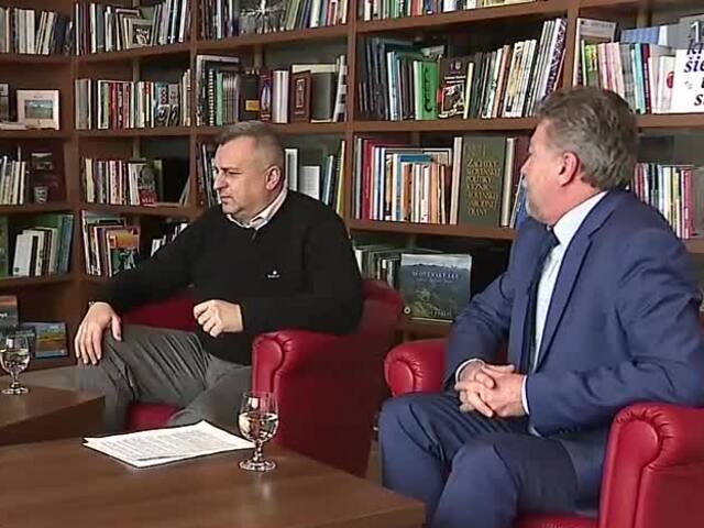 Snahu opozície k odvolaniu Šimkovičovej považuje Danko za folklór. Ministerka prispela k budovaniu dezinformačnej scény, tvrdí Hajko