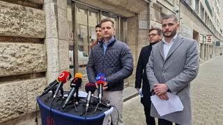 Smer podal trestné oznámenie na novinára Martina Milana Šimečku, nesúhlasí s jeho výrokmi. K situácii sa vyjadril aj šéf PS