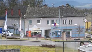 Lednické Rovne sa sporia so sklárňami o kultúrny dom. Obec zistila, že budovu ponúkajú na predaj v inzeráte