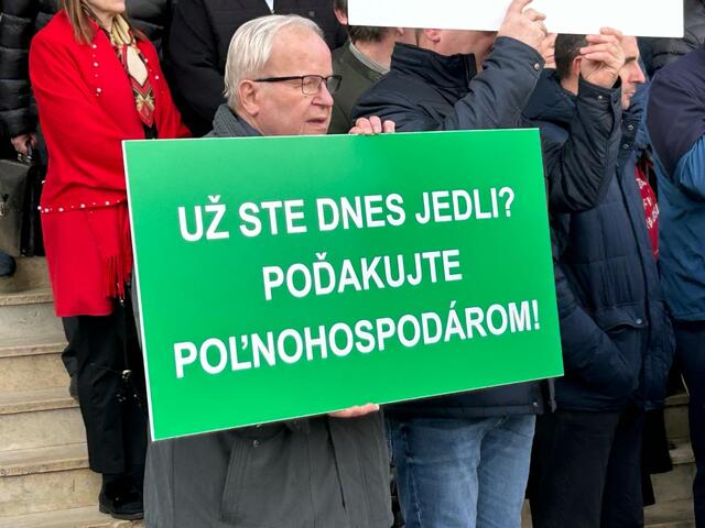 Už ste dnes jedli? Poďakujte poľnohospodárom, odkazujú farmári. Chystajú najväčšie protesty v histórii Slovenska, čo ich hnevá?