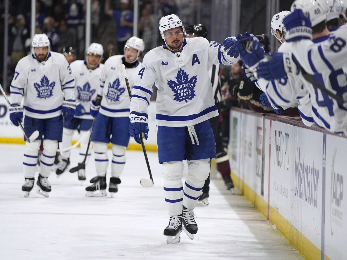 Maple_Leafs_Coyotes_Hockey099161.jpg