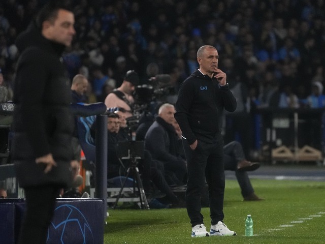 Calzona má za sebou debut v Neapole. Jeho tím vydrel remízu s Barcelonou