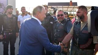 EÚ vyradí z "čiernej listiny" Hambálka, šéfa Nočných vlkov. Von der Leyenovú o to nedávno žiadal Fico