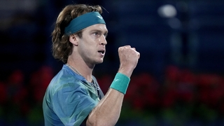 Rubľov sa prebojoval do druhého kola v tenisovom turnaji ATP. Zvíťazil nad Číňanom v ťažkom boji