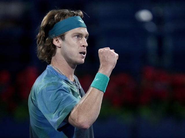 Rubľov sa prebojoval do druhého kola v tenisovom turnaji ATP. Zvíťazil nad Číňanom v ťažkom boji