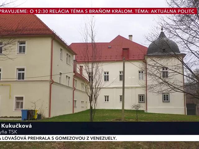 Fasáda bola ošarpaná a múry neustále vlhli. Kaštieľ Ostrolúckych sa dočkal obnovy