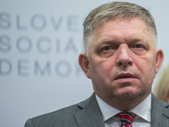 Ak sa tranzit ruskej ropy neobnoví, Slovnaft nebude pokračovať v dodávkach nafty na Ukrajinu, uviedol premiér