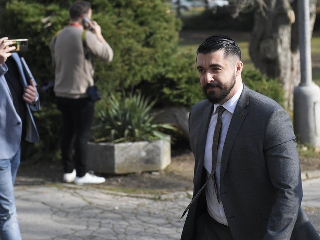 Pavol Gašpar sa stal námestníkom SIS, má kompetencie riaditeľa. Čaputová kritizuje vládu, Kolíková zvolá kontrolný výbor