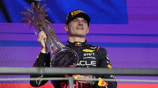 F1: Verstappen vyhral VC Saudskej Arábie o vyše trinásť sekúnd pred Perezom. Úradujúci majster sveta zvládol oba úvodné preteky