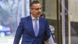 Prilepšia si? Minister práce oznámil zmeny v rodičovskom bonuse. Koľko po novom dostanú?