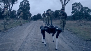 Izrael do boja nasadil robotické psy. V tuneloch hľadajú teroristov z Hamasu a odhaľujú pasce