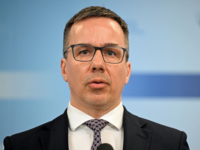 Ministerstvo práce hlási výsledky kontrol. Ubúda PN-iek aj podozrivých invalidných dôchodkov