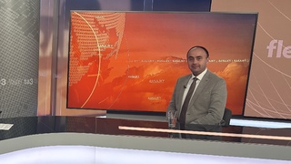 Je to vyvrcholenie polarizácie, tvrdí politológ. Zároveň nabáda ľudí a politikov, aby nešírili nenávistné správy