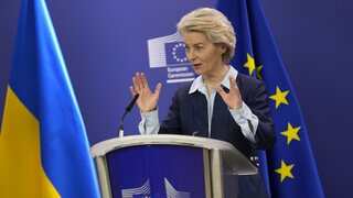 Európska komisia ľutuje zrušenie špeciálnej prokuratúry. Je pripravená konať, Bruselu chýbajú záruky 