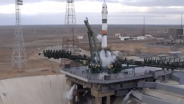 Štart raketoplánu Sojuz MS-25