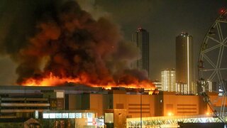 FOTO/VIDEO: Maskovaní muži strieľali v moskovskej koncertnej sále, hlásia obete i zranených. K útoku sa prihlásil Islamský štát