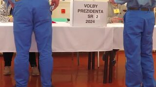 Právo voliť využili aj väzni. Hlasovanie prebiehalo pod prísnymi pravidlami