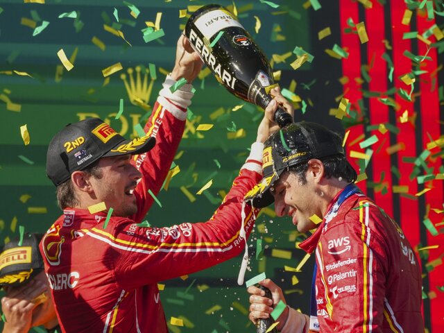 F1: Fantastický víkend pre Sainza. Španiel zvíťazil na Veľkej cene Austrálie