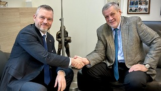 Voliči rozdali karty, Pellegrini i Korčok rozhodili siete. Začali rokovať s neúspešnými kandidátmi. Kto koho podporí?