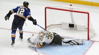 NHL: Vegas vyhralo v St. Louis a poistilo si pozíciu s druhou voľnou kartou