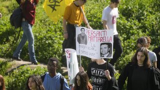 Aký otec, taký syn? Taliansky rezort spravodlivosti plánuje mafiánom odnímať deti