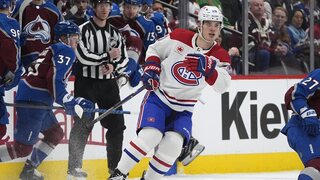 NHL: Rangers postúpili do play off. Slafkovský prekonal rekord Tremblaya