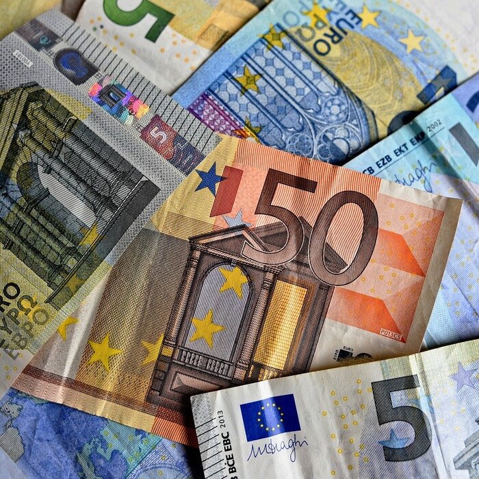 peniaze eurá ekonomika