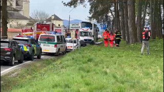 Polícia začala v prípade tragickej nehody v Spišskom Podhradí trestné stíhanie. Zrážku s autobusom neprežili tri mladé dievčatá