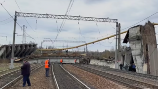 Na západe Ruska spadol most. Zrútil sa na trať vedúcu do Bieloruska