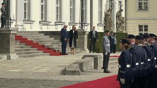 Čaputová na rozlúčke s palácom. Demokraciu podľa nej treba chrániť, starať sa o ňu a bojovať za ňu