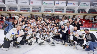 EUHL má nového majstra. Sekeráš Trophy je v rukách študentov – hokejistov z Banskej Bystrice