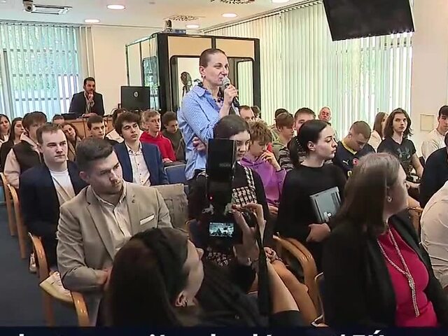 Študentov zaujíma budúcnosť EÚ. Diskutovali aj o boji proti dezinformáciám
