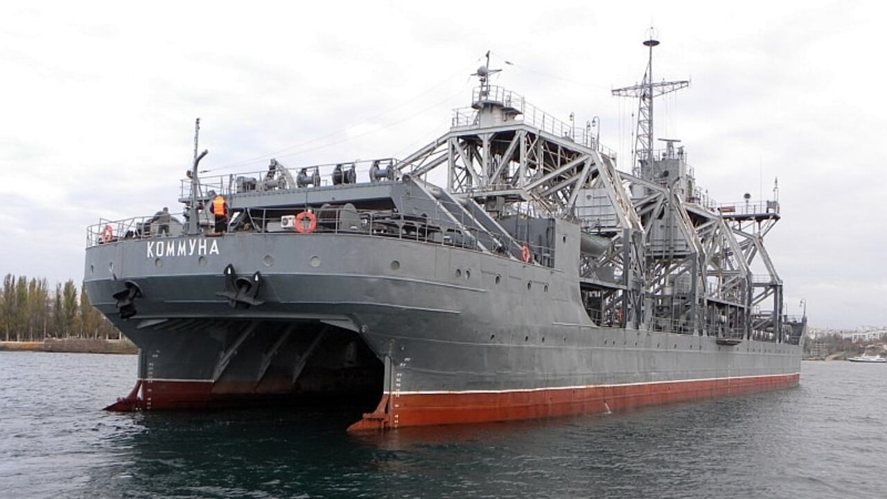 Ukrajina Rusko loď Komunna