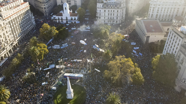Argentina_Protest272974037276.jpg