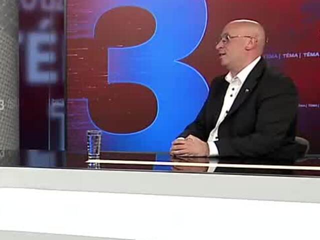 Tunelom Višnové by sme sa mohli prejsť na jar budúceho roka, tvrdí Ráž. Ešte skôr by malo byť hotové prepojenie diaľnic D1 a D4