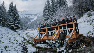 Aktivisti postavili nové turistické mostíky v Kumštovej doline. Usilujú o bezpečnosť turistov