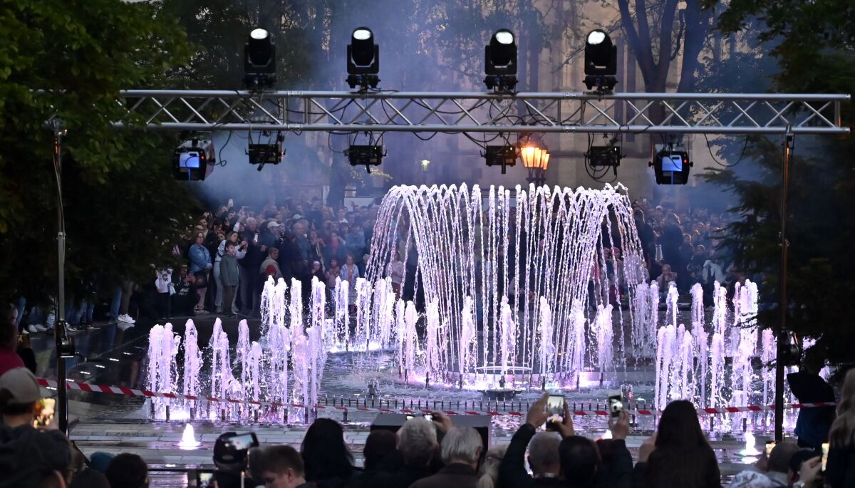 Uvedenie Spievajúcej fontány v Košiciach do života