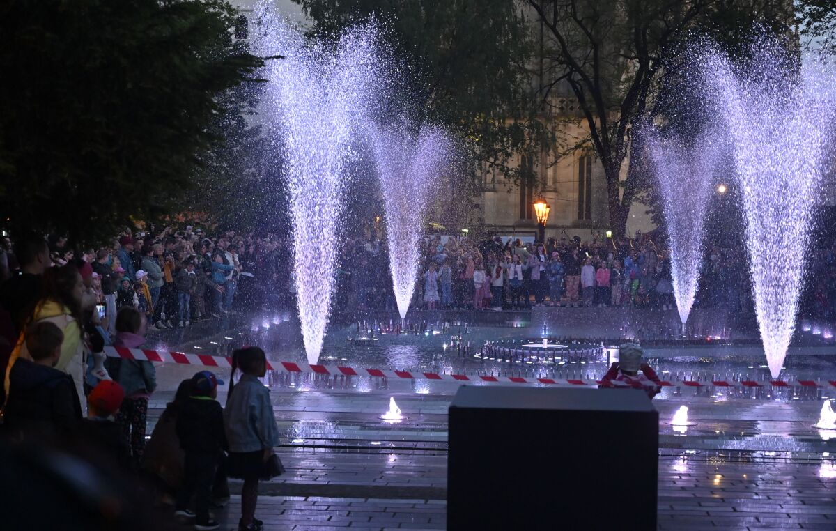 Uvedenie Spievajúcej fontány v Košiciach do života