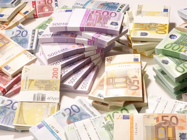 Rakúski colníci našli pri prehliadke 700-tisíc eur. Ako sa vyhovorila zadržaná dvojica?
