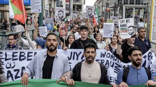 V USA sa opäť zatýkalo na študentských propalestínskych protestoch. Biely dom odsúdil antisemitské vyjadrenia