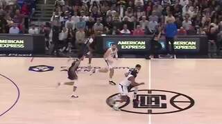 NBA: Boston postúpil do semifinále play-off Východnej konferencie. V druhom zápase sa presadil Dallas