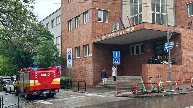 poplach školy Bratislava bomba