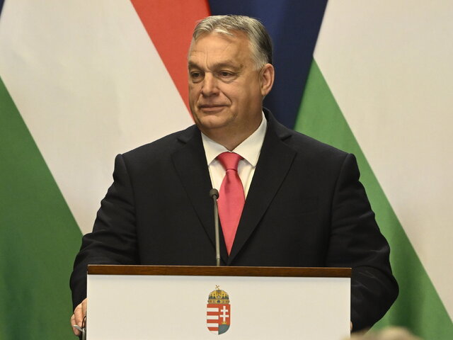 Menšie krajiny nezvládajú dotovať Ukrajinu. Ak sa vojna predĺži, Maďarsko zvýši výdavky na obranu, tvrdí Orbán