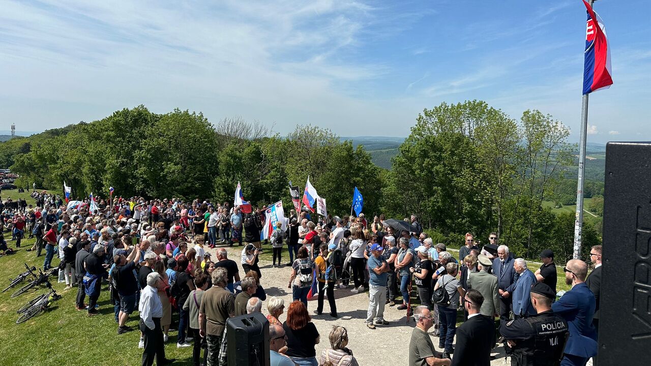 pietny akt mohyla Štefánik