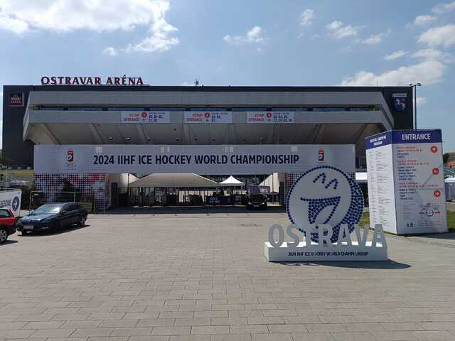 Slováci v Ostrave prvýkrát trénovali. Už v piatok sa postavia proti minuloročnému finalistovi