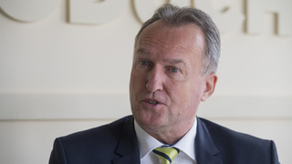 Zlyhal štát? O bombových hrozbách na školách hovoril bezpečnostný analytik Zábojník